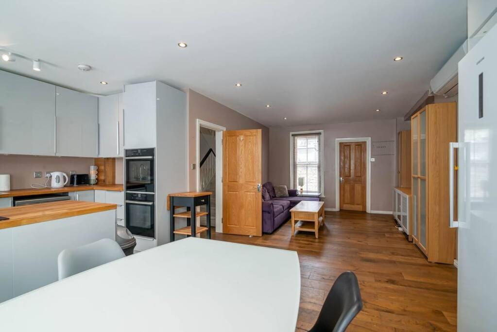 Luxury Apartment Located Near Marble Arch & Baker Street Лондон Екстериор снимка